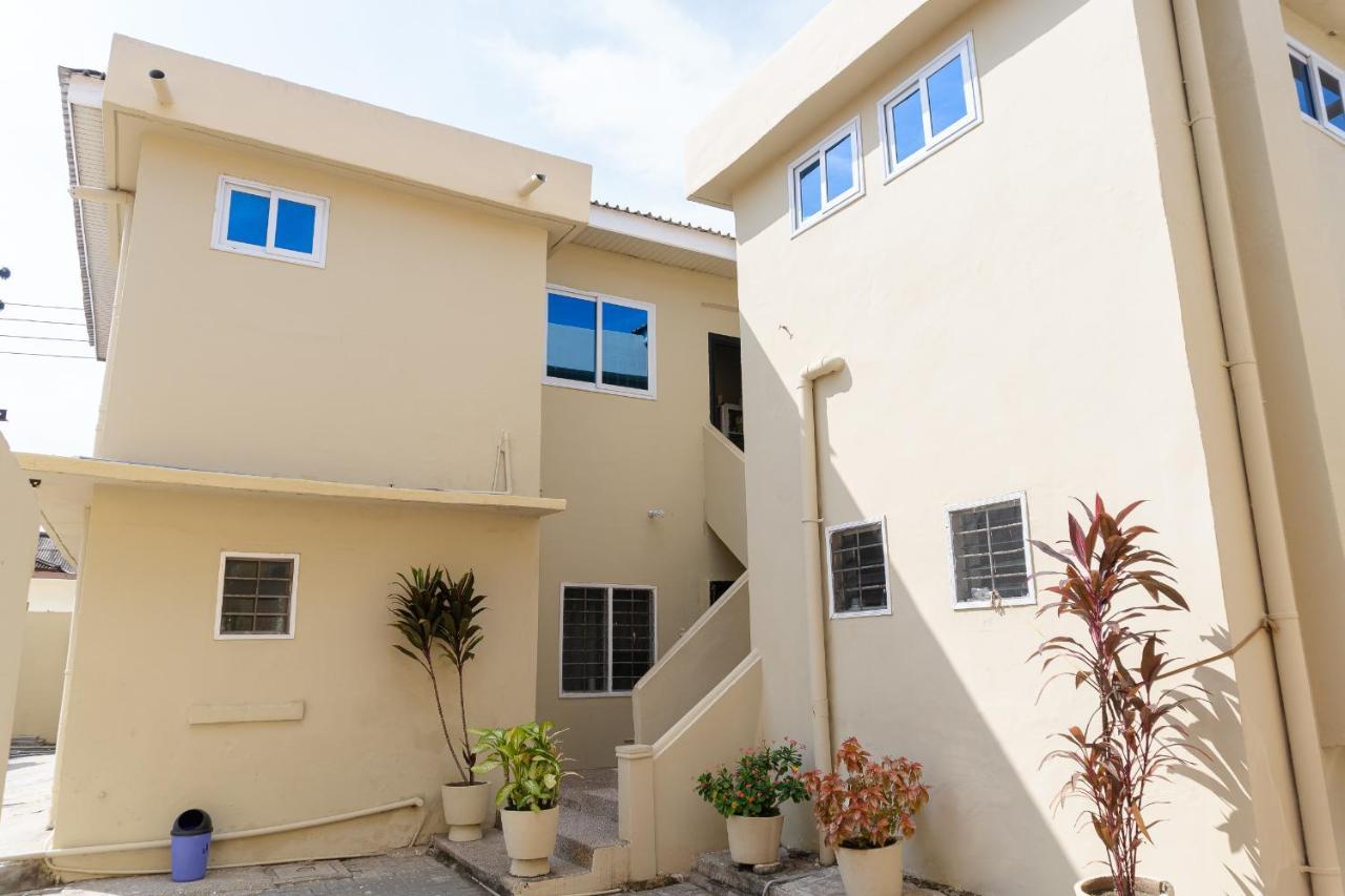 Brannic Lodge Accra Eksteriør bilde