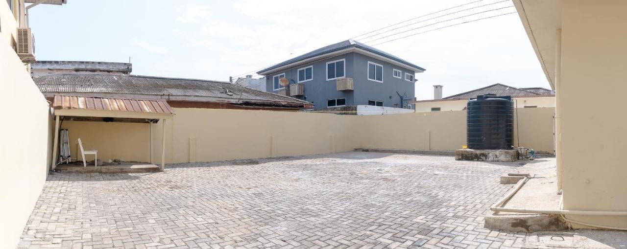 Brannic Lodge Accra Eksteriør bilde