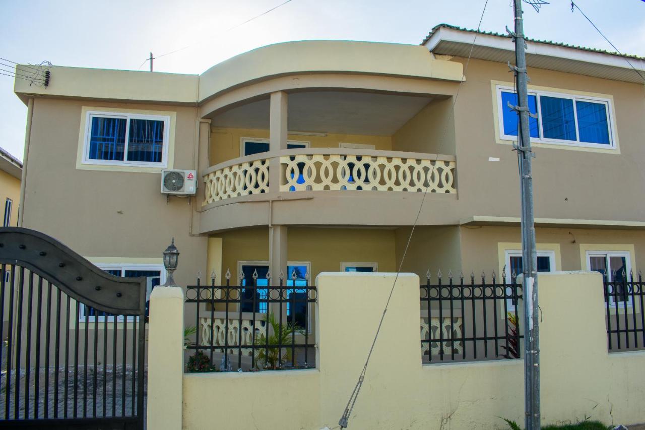 Brannic Lodge Accra Eksteriør bilde