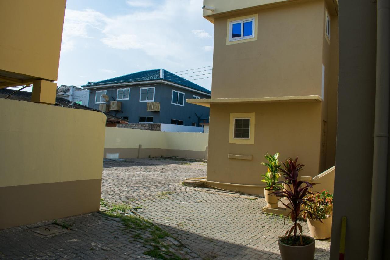 Brannic Lodge Accra Eksteriør bilde
